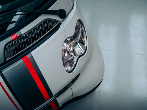 Smart 4teen Aznom elettrica conversione modding auto meccanica interni