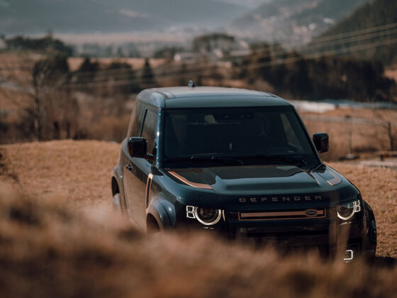 Land Rover Defender Aznom