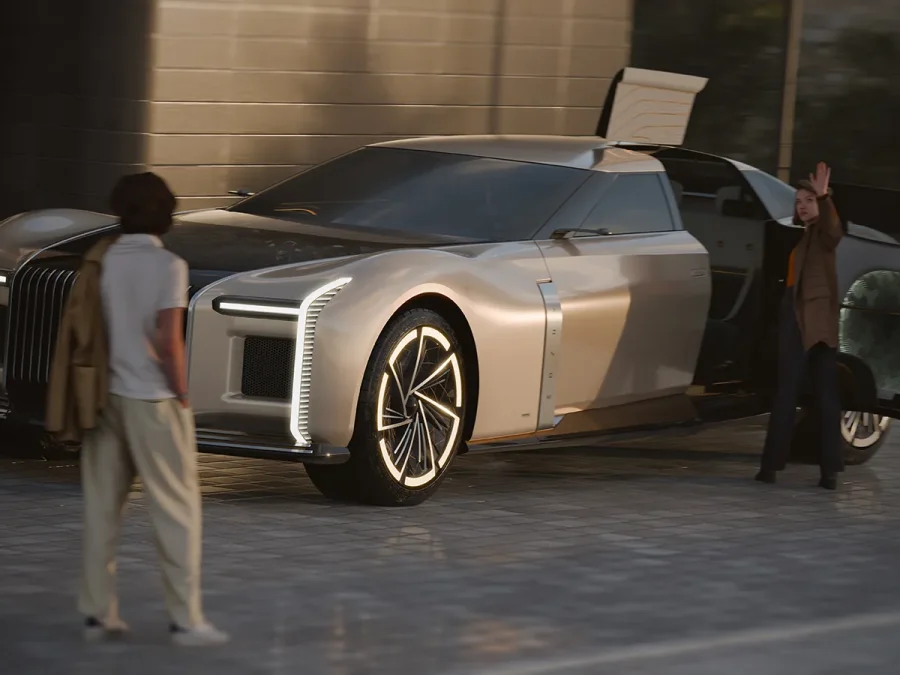 AZNOM Automotive L'EPOQUE concept chauffeur-driven